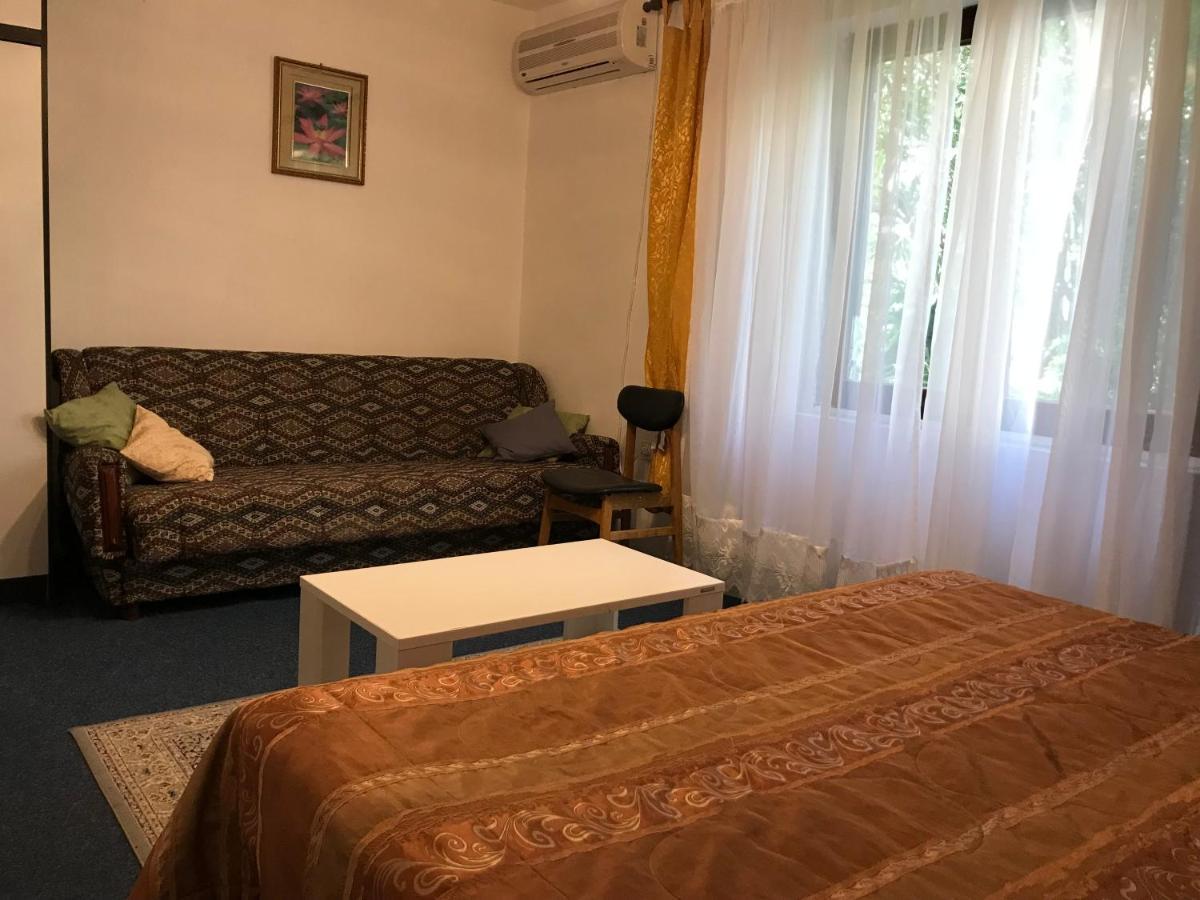 Madam Svetlana Bed and Breakfast Tivat Exteriör bild