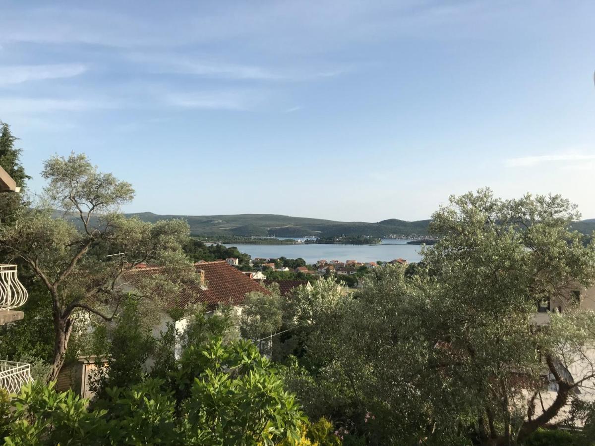 Madam Svetlana Bed and Breakfast Tivat Exteriör bild